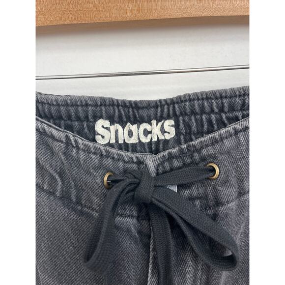 Snacks! By MOTHER The Munchie Ankle Barrel Slouchy Utility Jeans Black - Size 27 - Picture 8 of 12